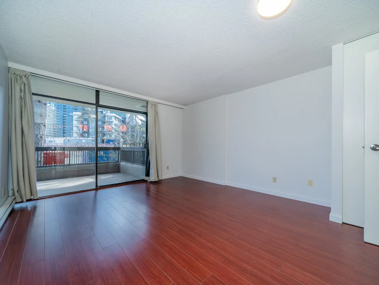 215-5932 Patterson Avenue, Burnaby, BC, V5H 4B4 - 14