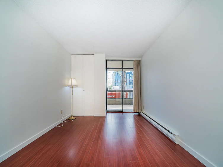 215-5932 Patterson Avenue, Burnaby, BC, V5H 4B4 - 12