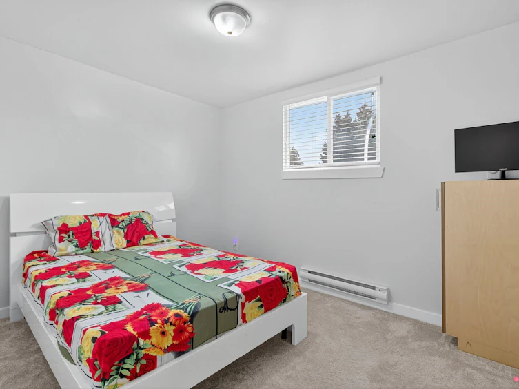 7363 129 Street, Surrey, BC, V3W 7B8 - 8