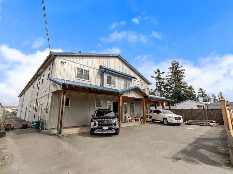 819 Clearbrook Road, Abbotsford, BC, V2T 5X2