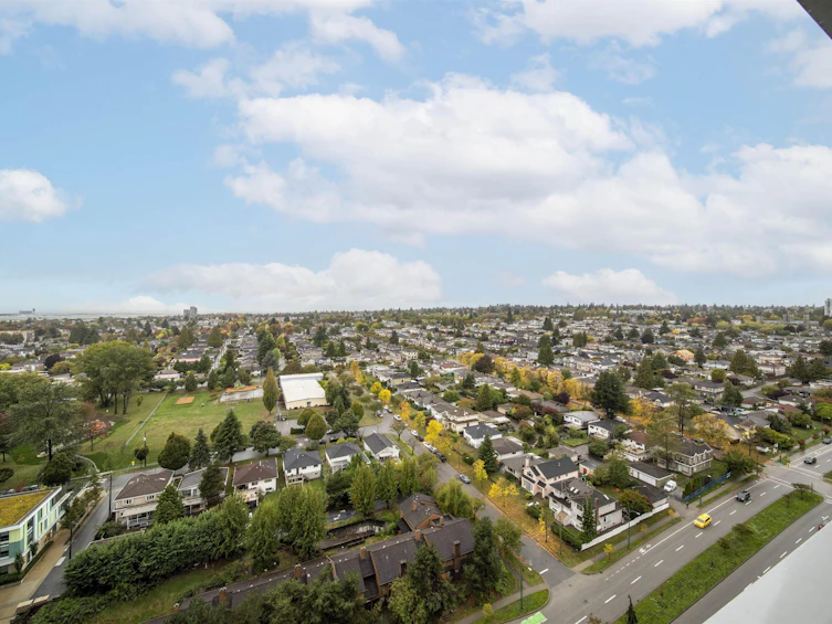 2401-8131 Nunavut Lane, Vancouver, BC, V5X 0E2 - 4