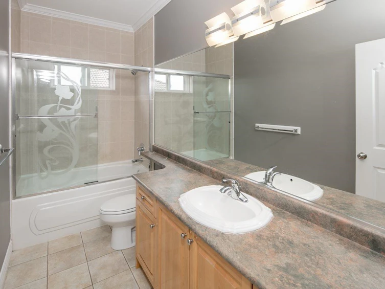 13479 98a Avenue, Surrey, BC, V3T 1C7 - 18