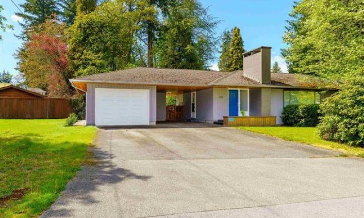 1209 Crest Court
