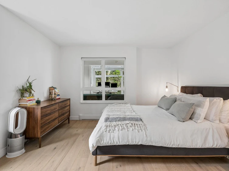 205-1330 Graveley Street, Vancouver, BC, V5L 3A2 - 12