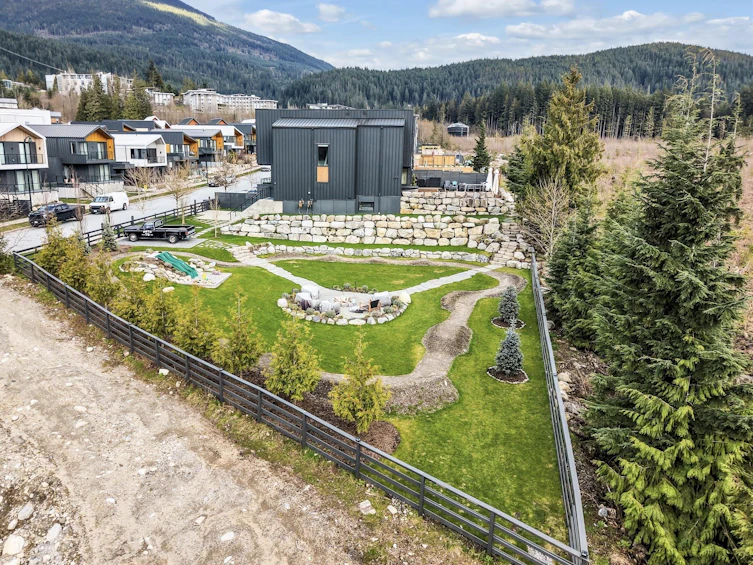 2934 Huckleberry Drive, Squamish, BC, V8B 1B2 - 6
