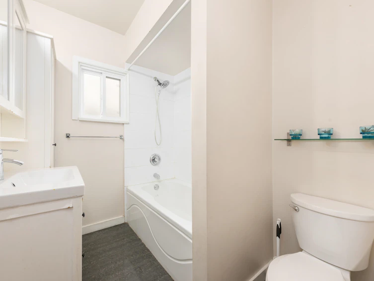 5556 Earles Street, Vancouver, BC, V5R 3S1 - 11