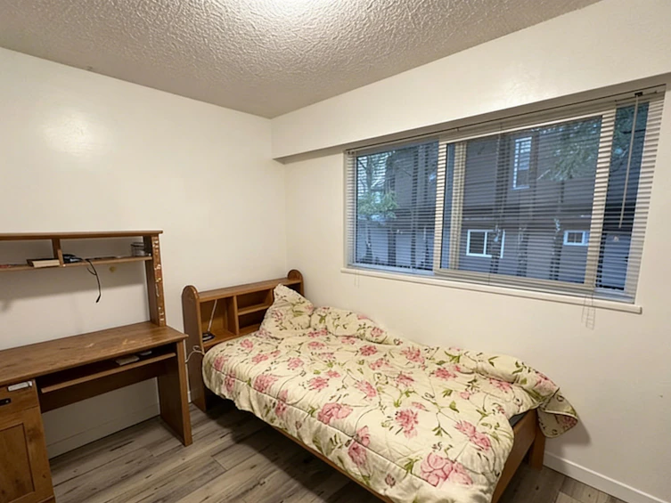 13464 98a Avenue, Surrey, BC, V3T 1C8 - 11
