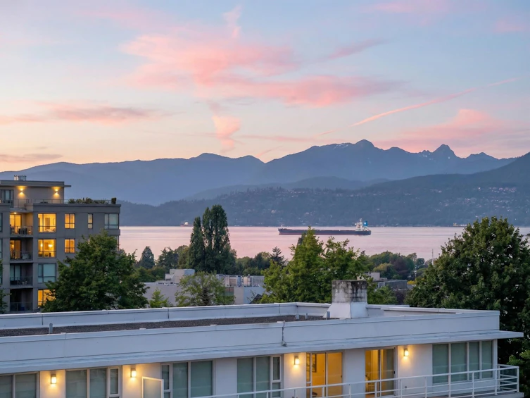 1576 W 8 Avenue, Vancouver, BC, V6J 4R8 - 33