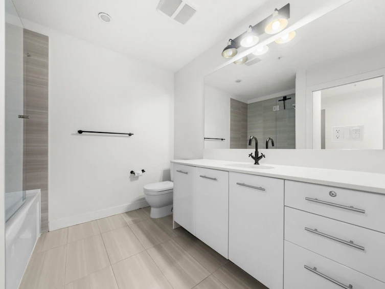 107-733 W 3rd Street, North Vancouver, BC, V7M 0C8 - 25