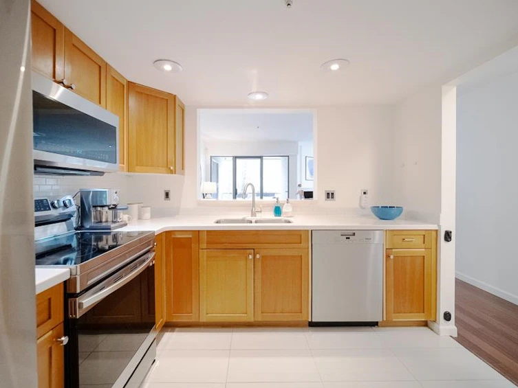 E302-628 W 12th Avenue, Vancouver, BC, V5Z 1M8 - 7