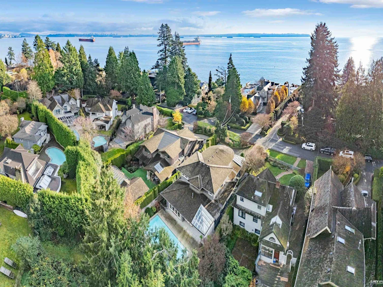 4358 Erwin Drive, West Vancouver, BC, V7V 1H6 - 40
