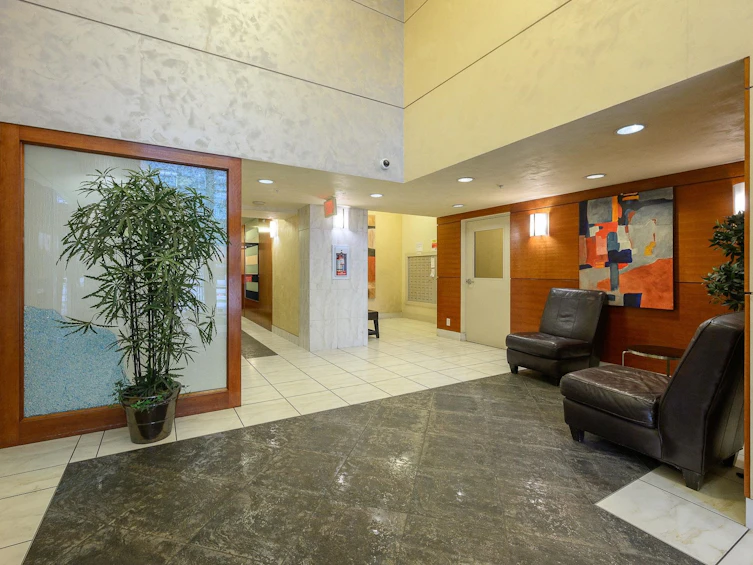 405-168 E Esplanade, North Vancouver, BC, V7L 4X8 - 3