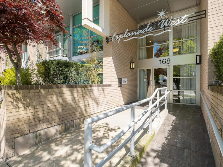 405-168 E Esplanade, North Vancouver, BC, V7L 4X8 - 2