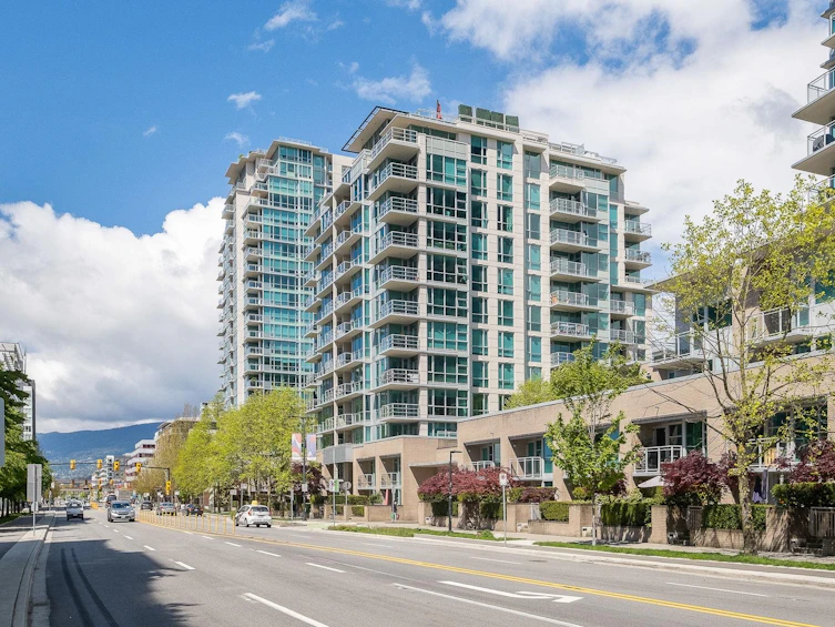 405-168 E Esplanade, North Vancouver, BC, V7L 4X8