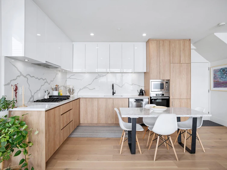 4419 Welwyn Street, Vancouver, BC, V5N 3Z3 - 8