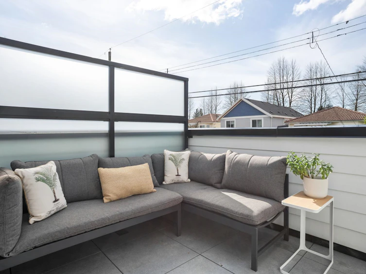 4419 Welwyn Street, Vancouver, BC, V5N 3Z3 - 11