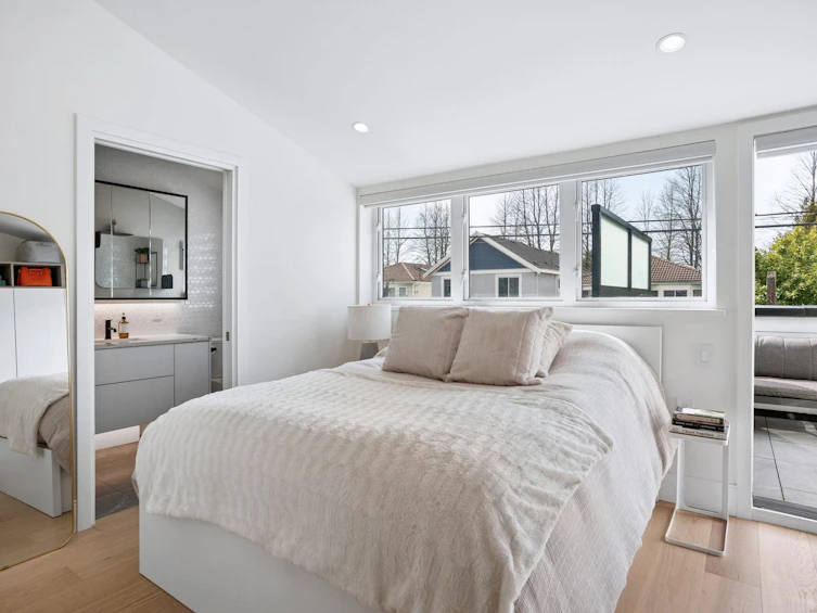 4419 Welwyn Street, Vancouver, BC, V5N 3Z3 - 10