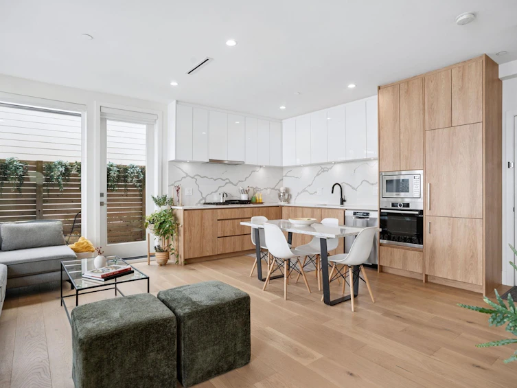 4419 Welwyn Street, Vancouver, BC, V5N 3Z3 - 6