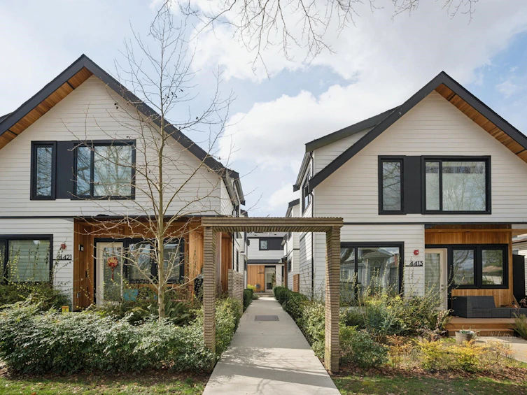 4419 Welwyn Street, Vancouver, BC, V5N 3Z3 - 21
