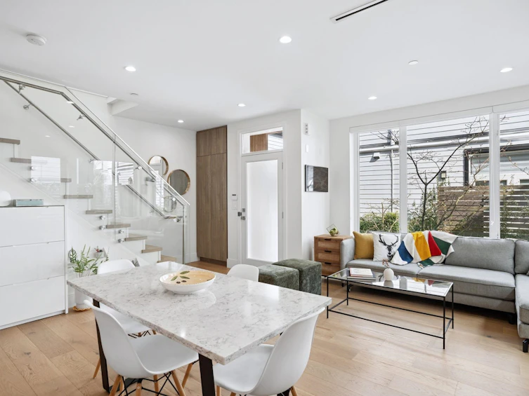 4419 Welwyn Street, Vancouver, BC, V5N 3Z3 - 7