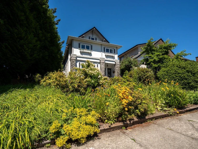 2575 W 3rd Avenue, Vancouver, BC, V6K 1M2 - 32
