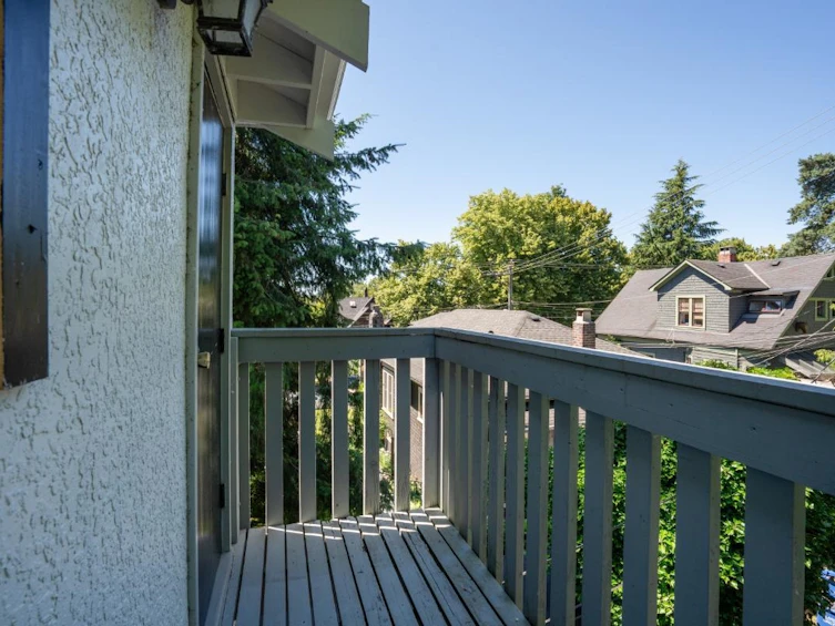 2575 W 3rd Avenue, Vancouver, BC, V6K 1M2 - 37