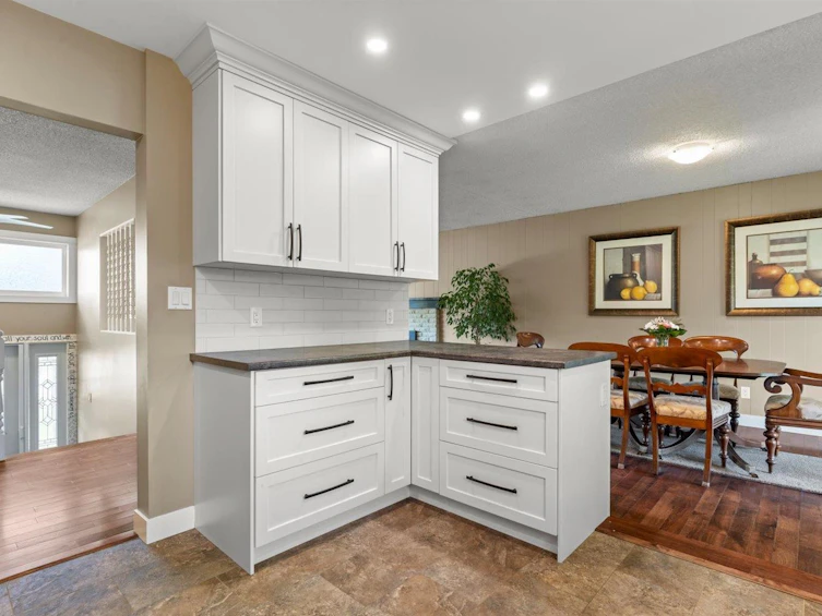 10006 Killarney Drive, Chilliwack, BC, V2P 5P4 - 10
