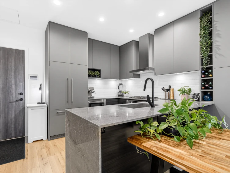 610-55 Klahanie Drive, Port Moody, BC, V3H 0M9 - 5