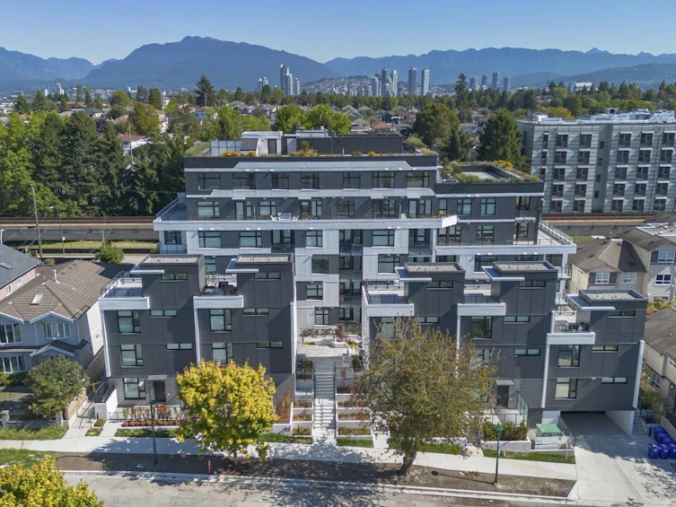 306-3264 Vanness Avenue, Vancouver, BC, V5R 0L5 - 28