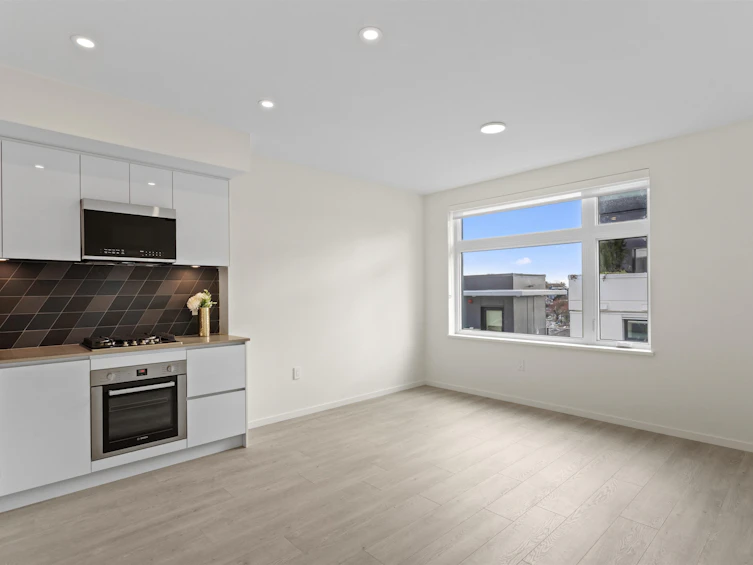 306-3264 Vanness Avenue, Vancouver, BC, V5R 0L5 - 5