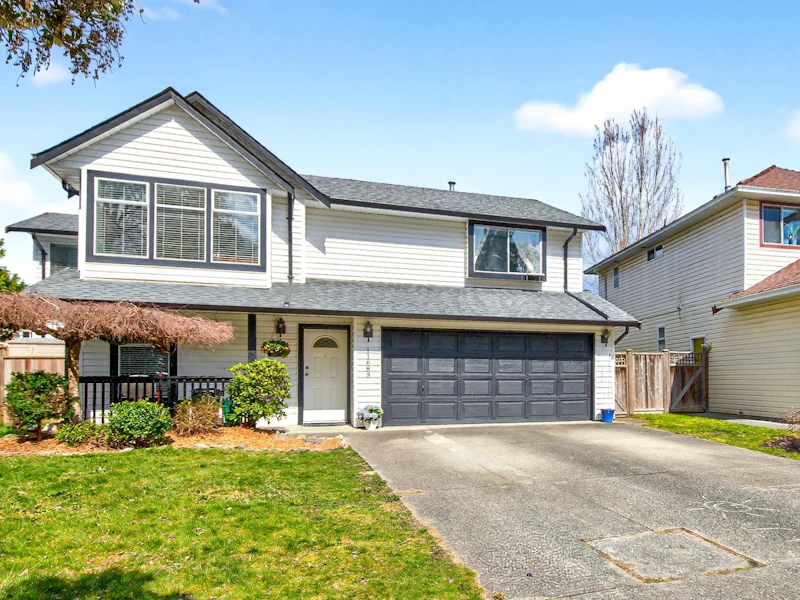 11683 202a Street, Maple Ridge BC V2X 0E5