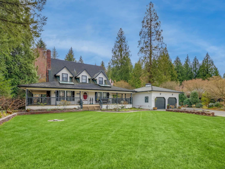 21004 43 Avenue, Langley, BC, V3A 5X5