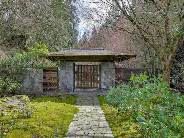21004 43 Avenue, Langley, BC, V3A 5X5 - 21