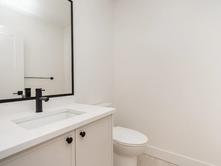 128 N Grosvenor Avenue, Burnaby, BC, V5B 1J2 - 11