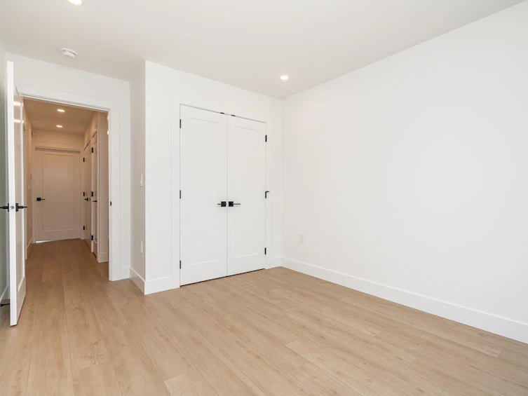 128 N Grosvenor Avenue, Burnaby, BC, V5B 1J2 - 19