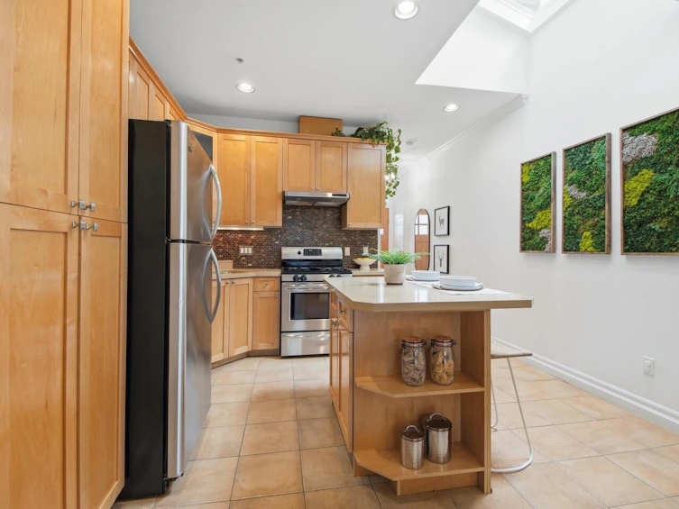 1530 Kitchener Street, Vancouver, BC, V5L 2V9 - 8