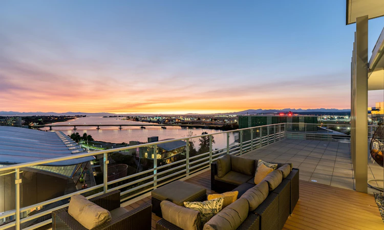 1205-6622 Pearson Way