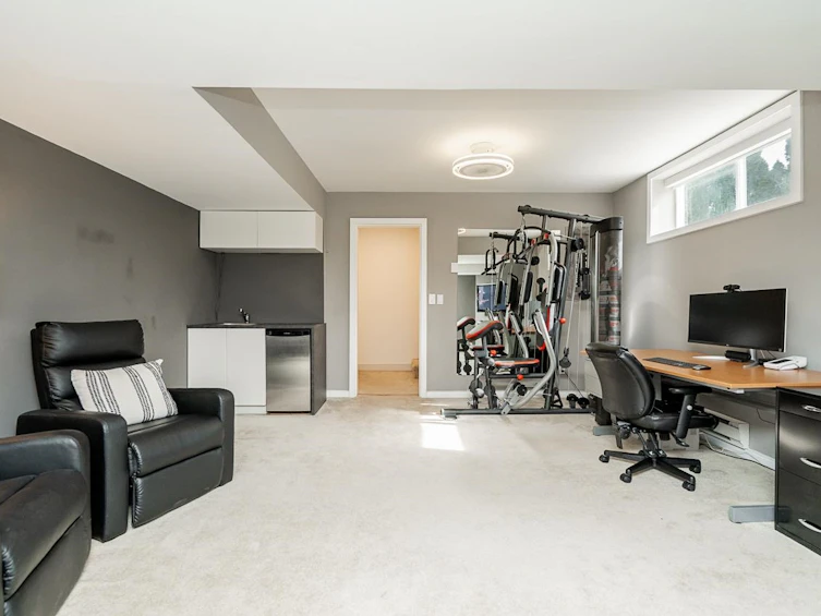 397 Delta Avenue, Burnaby, BC, V5B 3C7 - 26