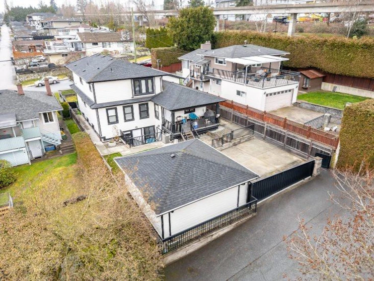 7626 Hedley Avenue, Burnaby, BC, V5E 2R3 - 18