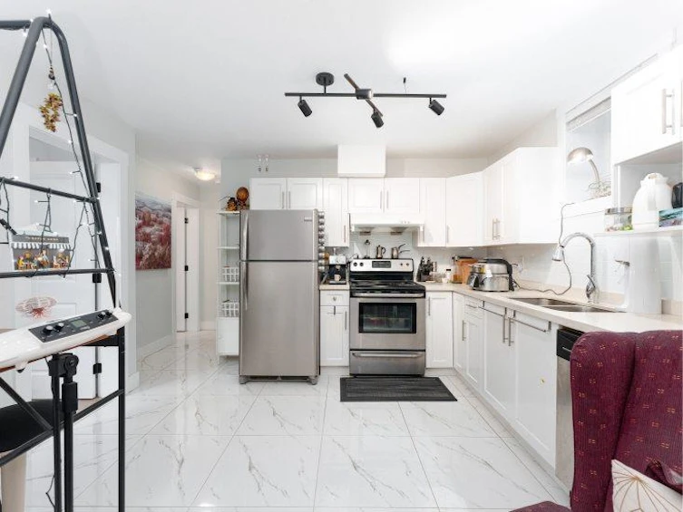 7626 Hedley Avenue, Burnaby, BC, V5E 2R3 - 15
