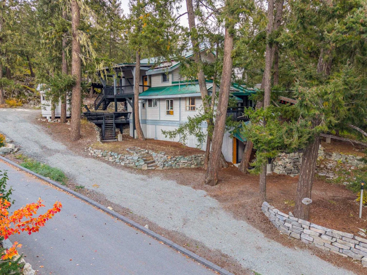 9539 Emerald Drive, Whistler, BC, V8E 0G5 - 32