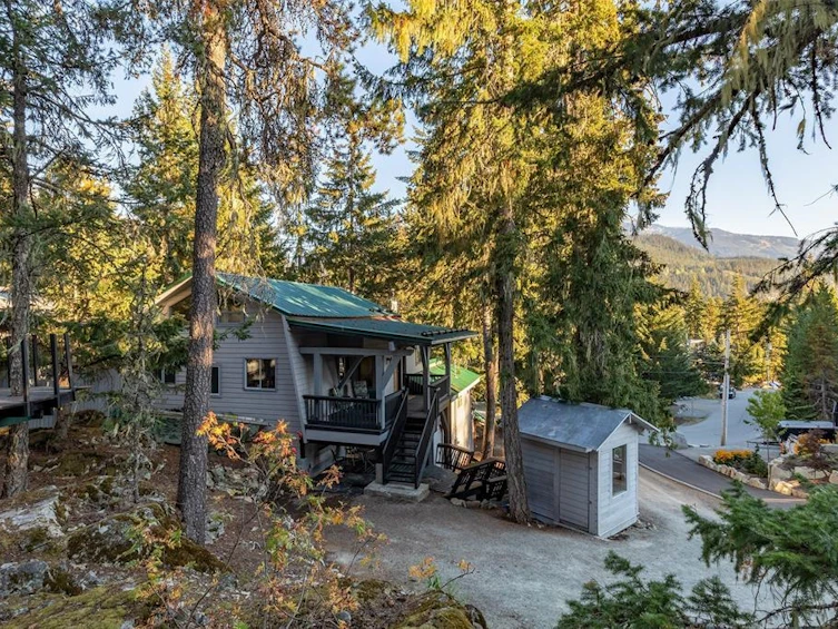 9539 Emerald Drive, Whistler, BC, V8E 0G5 - 2
