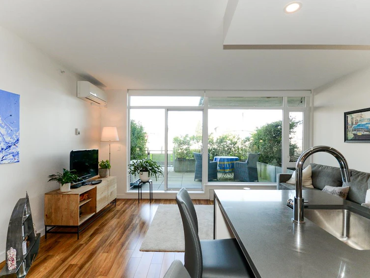 221-289 E 6th Avenue, Vancouver, BC, V5T 0E9 - 12
