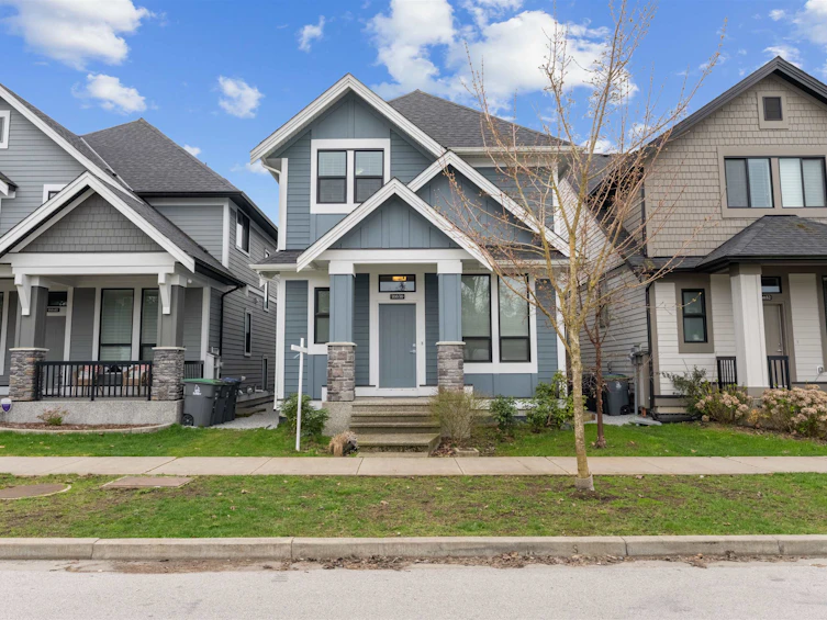 16636 Edgewood Drive, Surrey, BC, V3Z 9X9 - 2