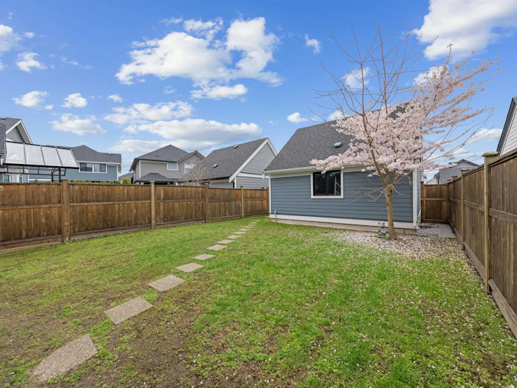 16636 Edgewood Drive, Surrey, BC, V3Z 9X9 - 38