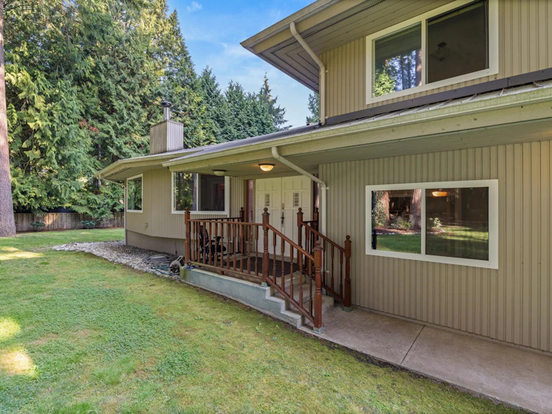 13514 20th Avenue, Surrey BC V4A 1Z6