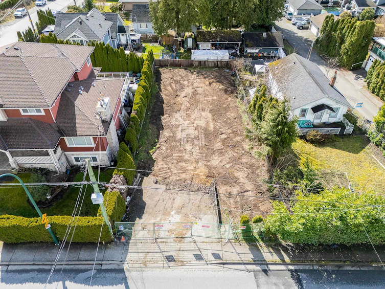 636 Rochester Avenue, Coquitlam, BC, V3K 2V7