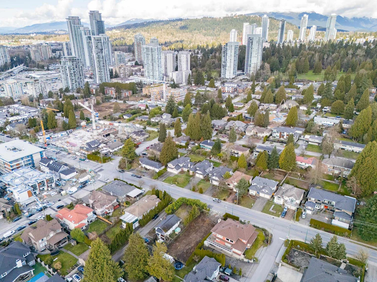 636 Rochester Avenue, Coquitlam, BC, V3K 2V7 - 10