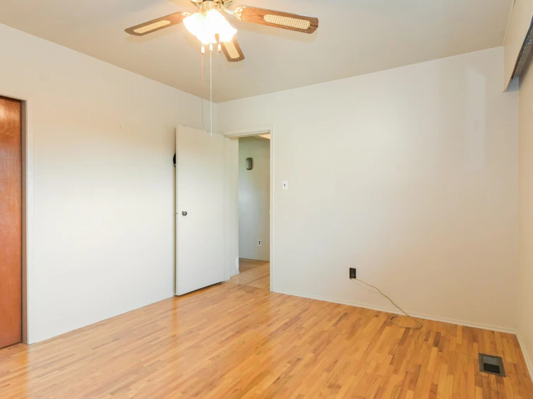 14028 102 Avenue, Surrey, BC, V3T 1P4 - 13