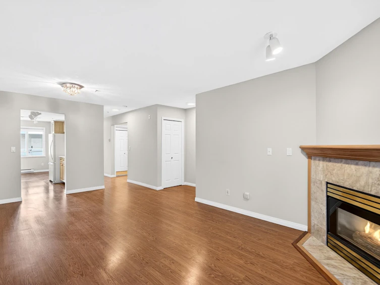 303-20240 54a Avenue, Langley, BC, V3A 3W7 - 6